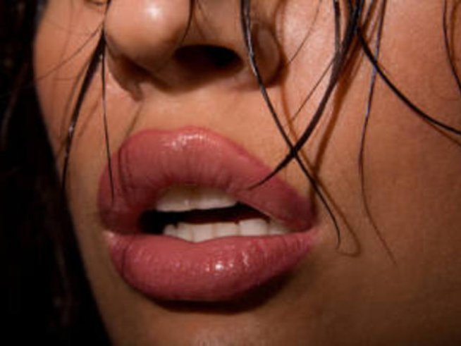 Няколко трика за секси устни