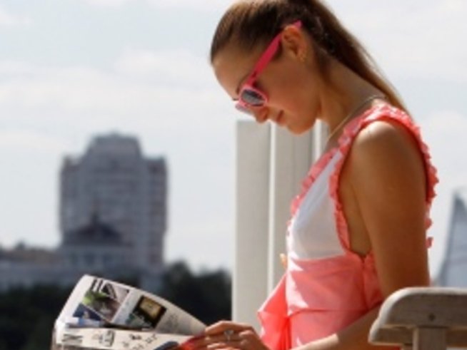 4 бързи прически с ластик за коса