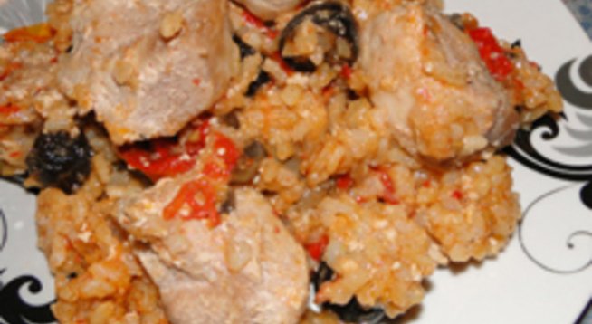 Манастирски гювеч със свинско и маслини