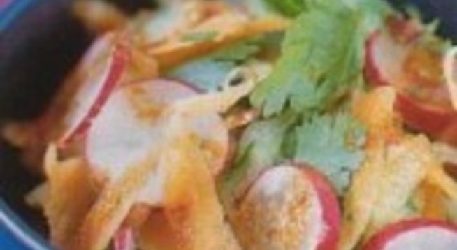 Пролетна салата от моркови и репички
