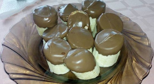 4 банана
2 готварски шоколада
