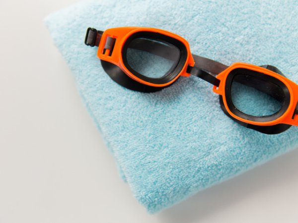 Срещу замъгляване на очила за плуване
Няма по-досадно нещо от това да ти се замъглят водните очила, докато плуваш или се гмуркаш. Намажете ги с паста за зъби и след това забършете. Ще предотврати замъгляването.&nbsp;Снимка: istock