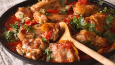 Пиле лютика