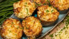 Солени мъфини с картофи и сирене