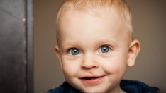 Ранни признаци, подсказващи за аутизъм