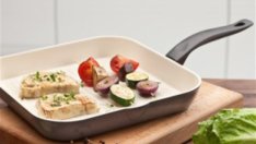 Рецепта за пилешки пържоли с мед и горчица