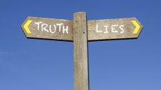 Притча за голата Истина и Лъжата