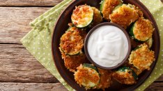 Пържени тиквички с пармезанова коричка 