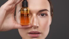 Страхотен домашен серум за мазна кожа, склонна към акне