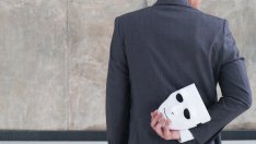 Кои са знаците, че някой ви използва?