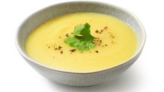 Крем супа с карфиол и къри 