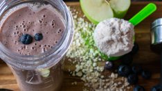 Признаци, че трябва да спрете да пиете протеинови шейкове 