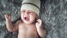 Какво се случва, когато оставите бебето да плаче
