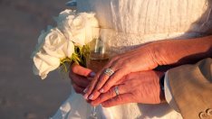 Предложения за сватбени букети