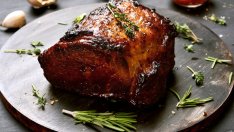 Печено свинско с ароматна марината