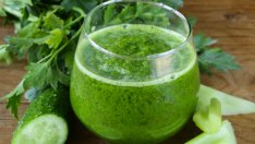 Ефикасна напитка срещу кристали в урината