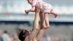 Кога да започнем да мием зъбите на бебето