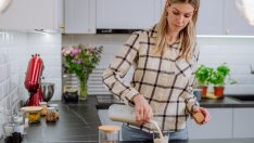 6 причини да добавите към менюто си бадемово мляко