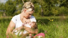 Сигурни знаци, че бебето е добре накърмено