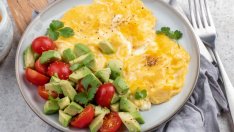 Грешки в здравословната закуска, които пречат да отслабнете 