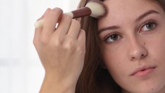 5 грешки в грима, които причиняват акне  