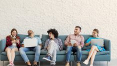 Какво разкрива позата на седене?