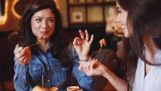 Какво е добре да правим след консумацията на храни с повече холестерол