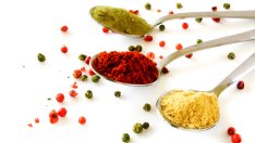 Подправките могат и да лекуват