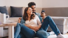 6 знака, с които той показва, че сте важна за него