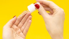 Домашен серум с масла за бърз растеж на ноктите 