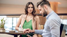 4 действия, с които отблъсквате мъжете моментално 