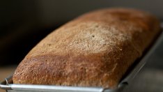 Постен хляб с маслини