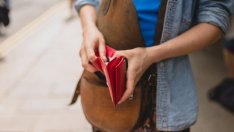 Как да организирате портфейла си, за да привлечете пари