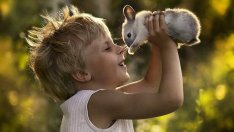 Приказни детски фотографии, създадени от една майка