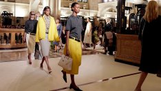 Колекцията на Tory Burch за пролет/лято 2026: ниска талия при полите и роклите (+Снимки)