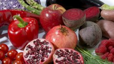 Какви са ползите за здравето от червените зеленчуци 