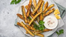 Бързи и вкусни: 3 пролетни разядки с тиквички