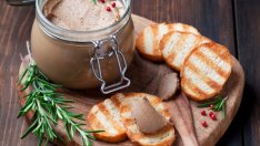 Домашен пастет от пилешки дроб