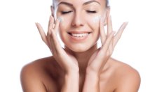 Какво трябва да знаем за антистареещите кремове и серуми? 