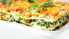 Лазаня със спанак, рикота и моцарела 