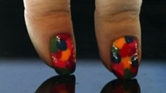 Бразилия показа модно ревю на пръсти с маникюр