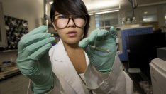 Учени се намесват в гените, за да лекуват наследствени болести