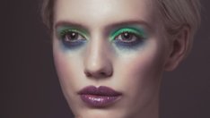 Секси с неонов грим 