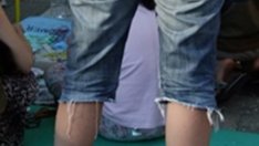 Разръфаните дънки са виновни за безпаричието