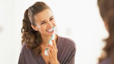 Как да премахнем плаката от зъбите?