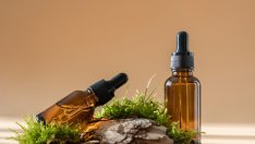 Защо да използвате масло от чаено дърво за коса?