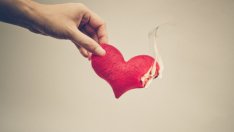 5 знака на отрицателна енергия във връзката