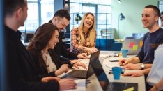 6 неща, които да не казвате на работа  