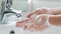 Мийте ръцете веднага щом докоснете тези неща