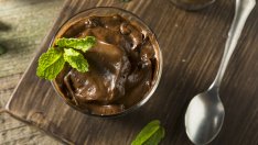 Пудинг със семена от чиа и фурми